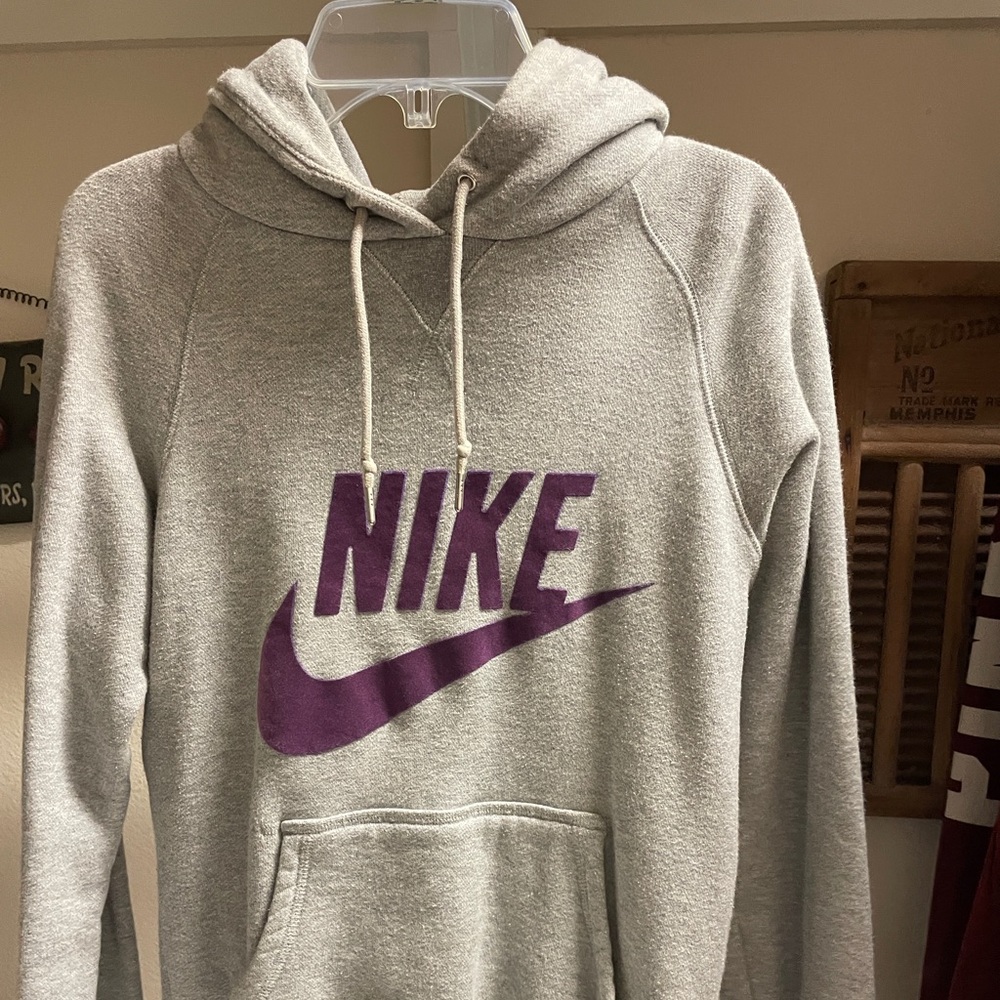Nike sweatshirt